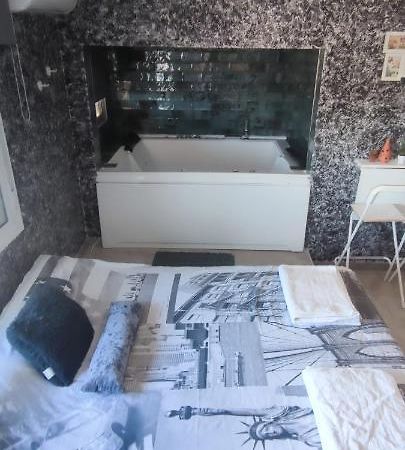 شقة Latorre Jacuzzi Jerez جيريز المظهر الخارجي الصورة