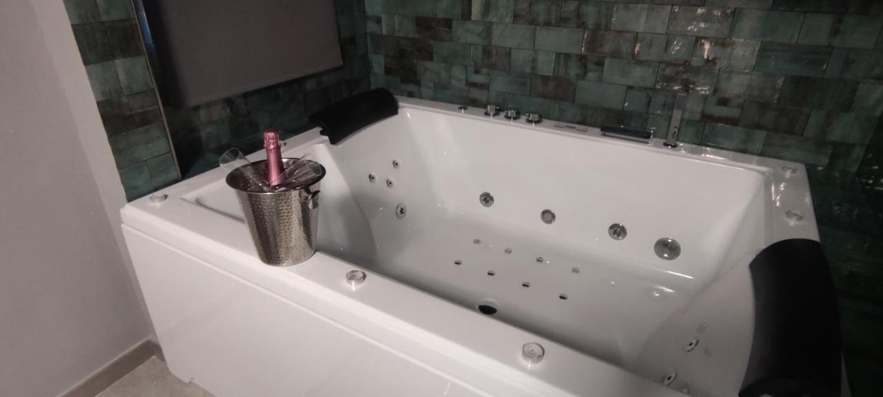 شقة Latorre Jacuzzi Jerez جيريز المظهر الخارجي الصورة