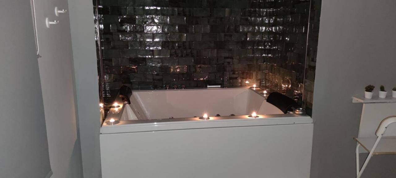 شقة Latorre Jacuzzi Jerez جيريز المظهر الخارجي الصورة