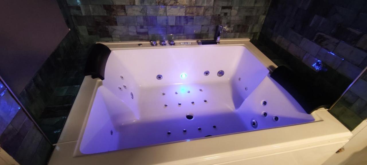 شقة Latorre Jacuzzi Jerez جيريز المظهر الخارجي الصورة